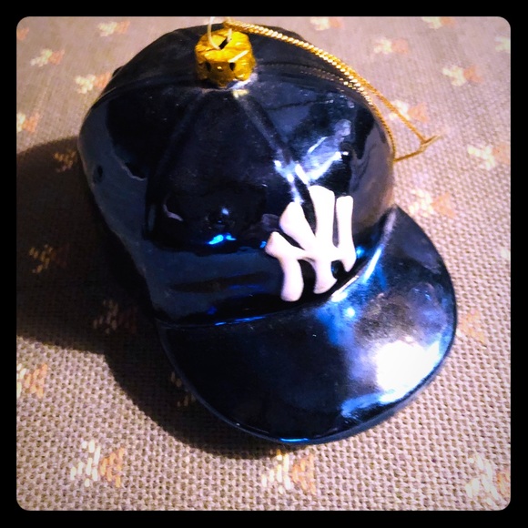 MLB Other - New York Yankees Glass Ornament